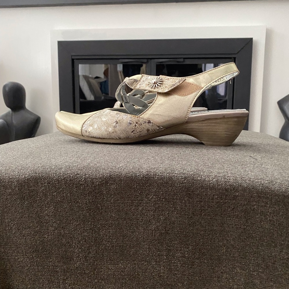 Un Tour en Ville Leather Shoes